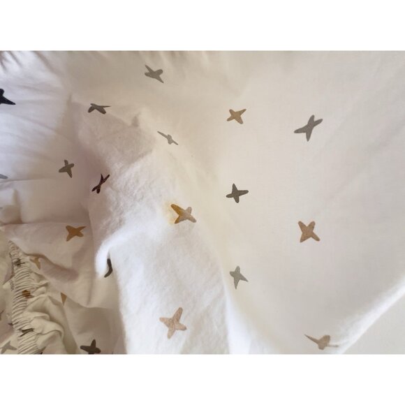 POTTERY BARN KIDS Crib Cot Fitted Sheet Lot/2 100% Organic Cotton Stars Sun Gray - Picture 15 of 16